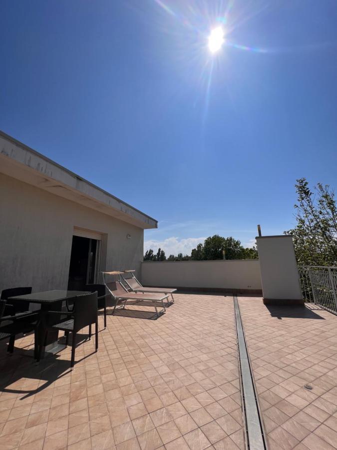 Hotel Favorita Cesenatico Exterior photo